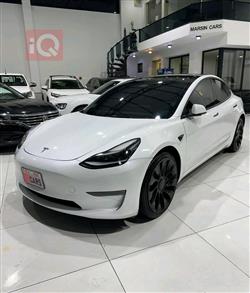 تسلا موديل 3